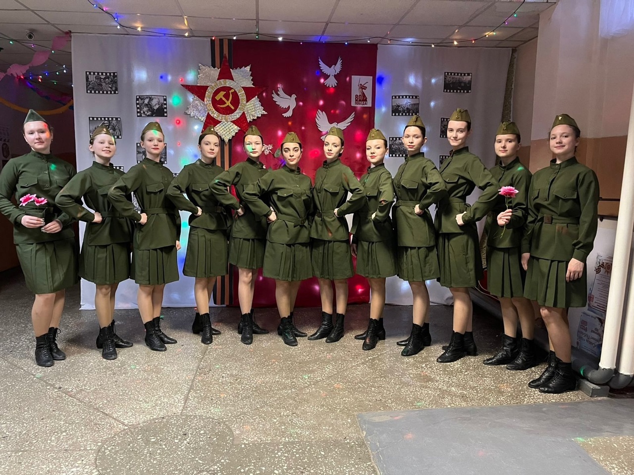 7 мая в Новоомском сельском Доме культуры прошёл праздничный концерт, посвящённый Великой Победе..