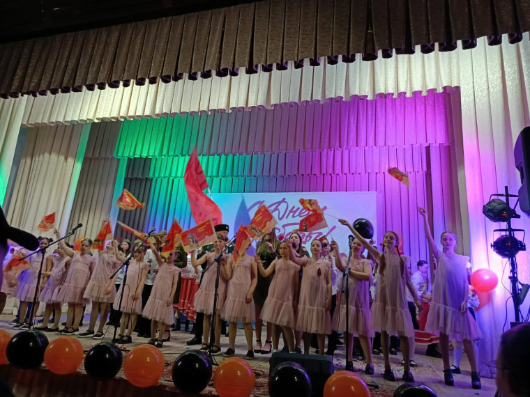 Концерт, посвященный Дню Победы.. Концерт, посвященный Дню Победы..